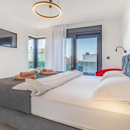 4 Bedroom Awesome In