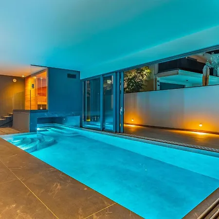 Holiday home 4 Bedroom Awesome In *
