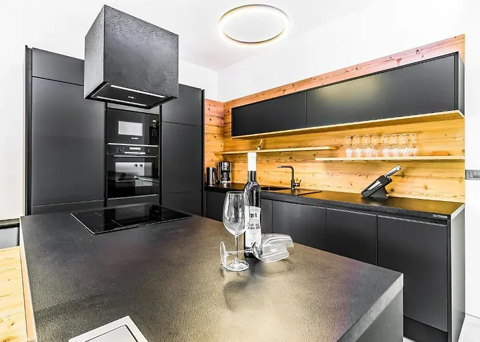 4 Bedroom Awesome In Nyaraló *