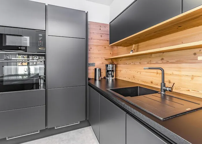 Nyaraló 4 Bedroom Awesome In