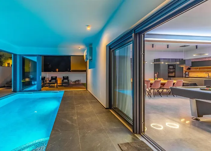 Nyaraló 4 Bedroom Awesome In