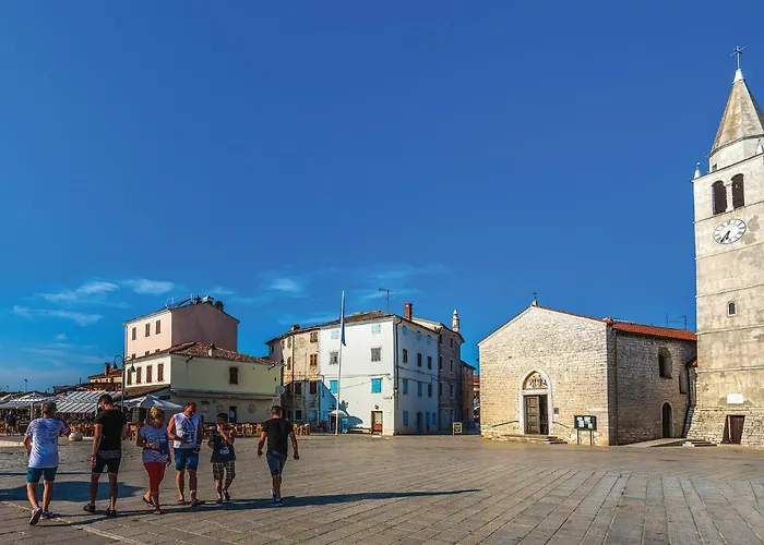 4 Bedroom Awesome In