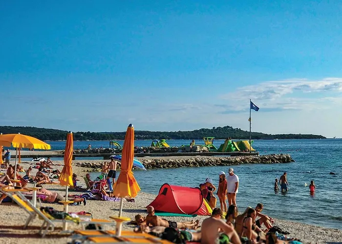 4 Bedroom Awesome In